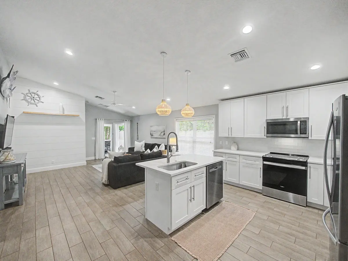 4-print-004 at 17700 Cornelia Avenue, Jupiter