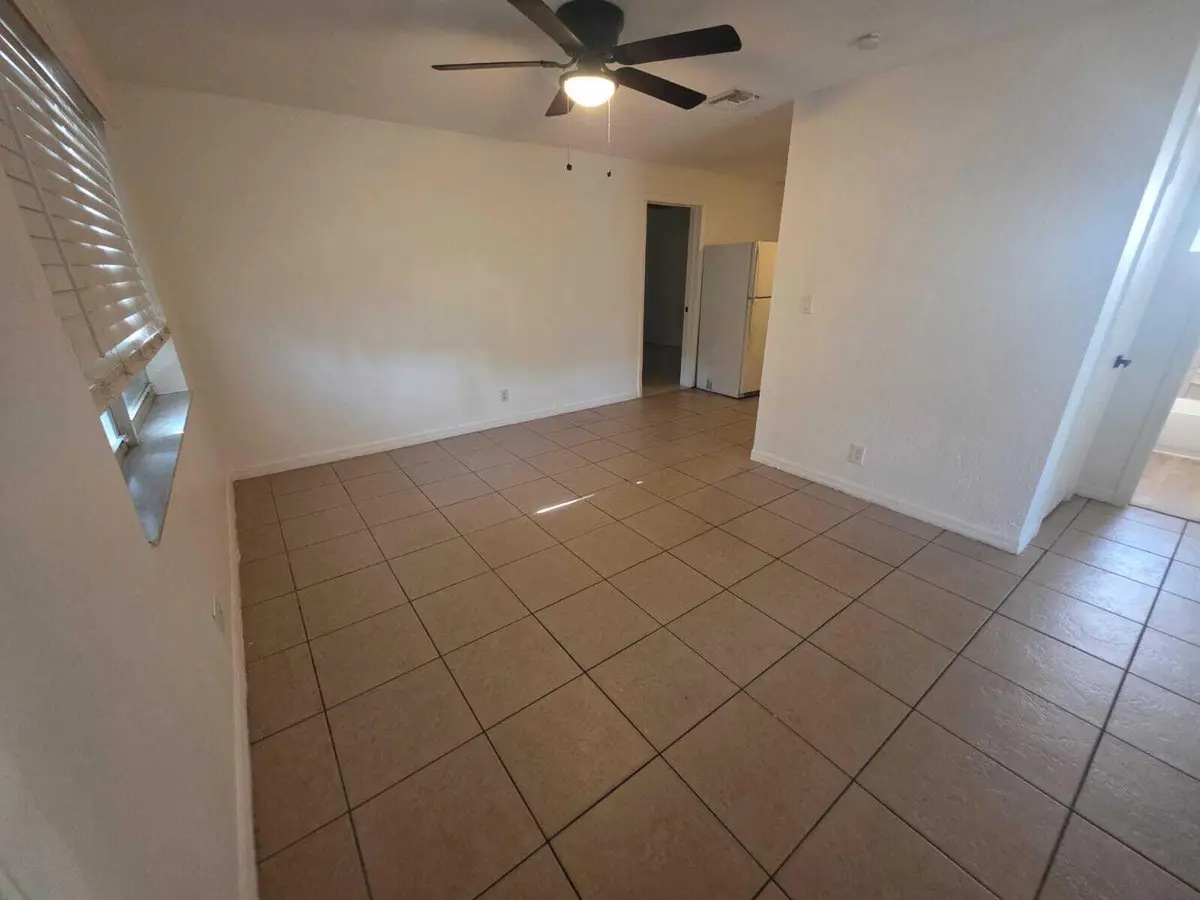 Living room at 404 NE 4th Street 1, Pompano Beach