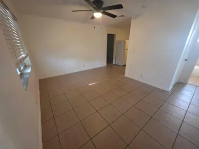 404 NE 4th Street 1, Pompano Beach – Apartment for rent