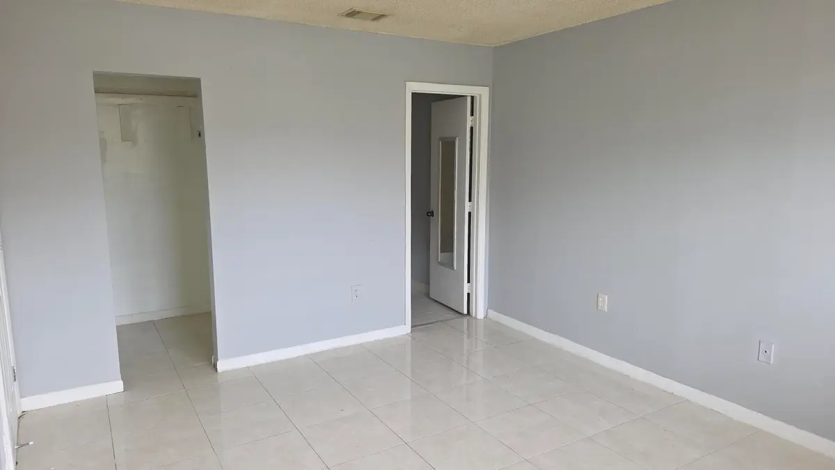 19802 NW 33rd Court, Miami Gardens, FL – photo 8