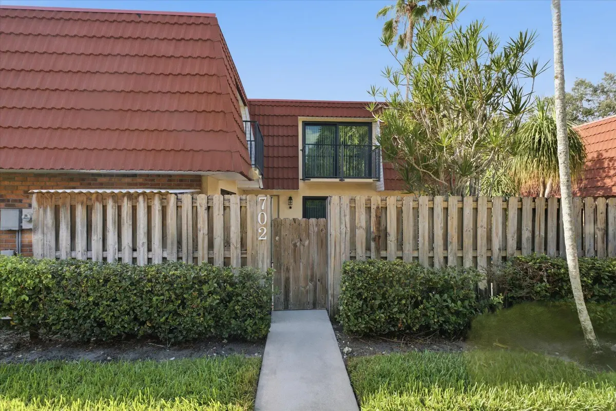 3-003_DSC04533 at 702 NW 98TH Circle, Plantation