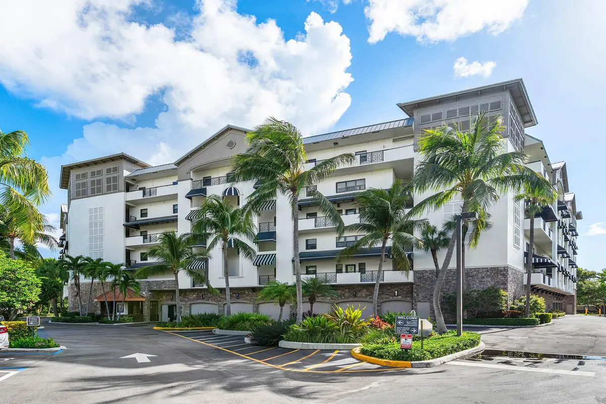 Building at 1035 S Federal Highway 211, Delray Beach
