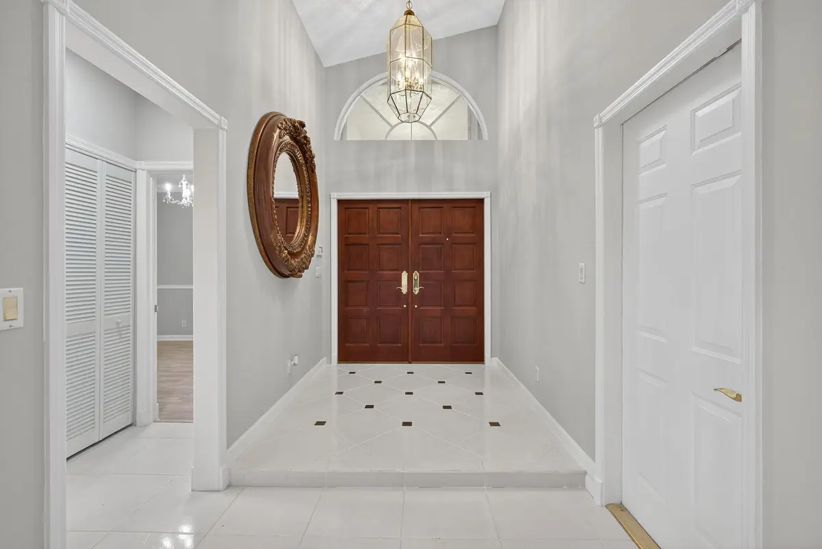 10-web-or-mls-BS1A9980 at 1052 W SHORE Drive, West Palm Beach