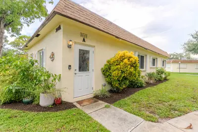 3641 SW NATURA Avenue A, Deerfield Beach – Villa for sale