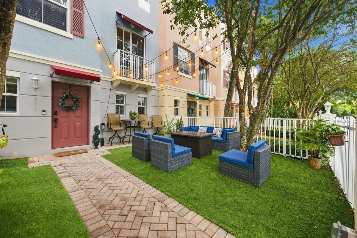 6-web-or-mls-506-ne-7th-ave-1 at 506 NE 7TH Avenue #1, Fort Lauderdale