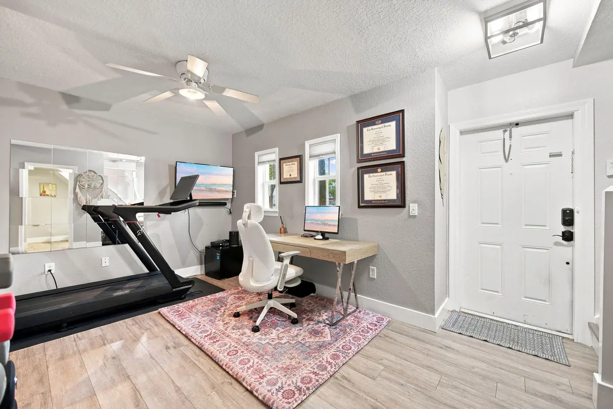 11-web-or-mls-506-ne-7th-ave-1 at 506 NE 7TH Avenue #1, Fort Lauderdale