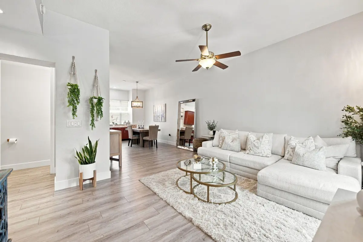 16-web-or-mls-506-ne-7th-ave-1 at 506 NE 7TH Avenue #1, Fort Lauderdale