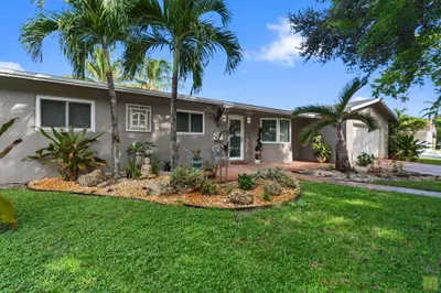 291 Lake Drive, Coconut Creek – Single Family Residence for sale