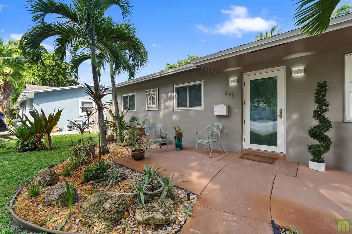 05 front5 at 291 Lake Drive, Coconut Creek