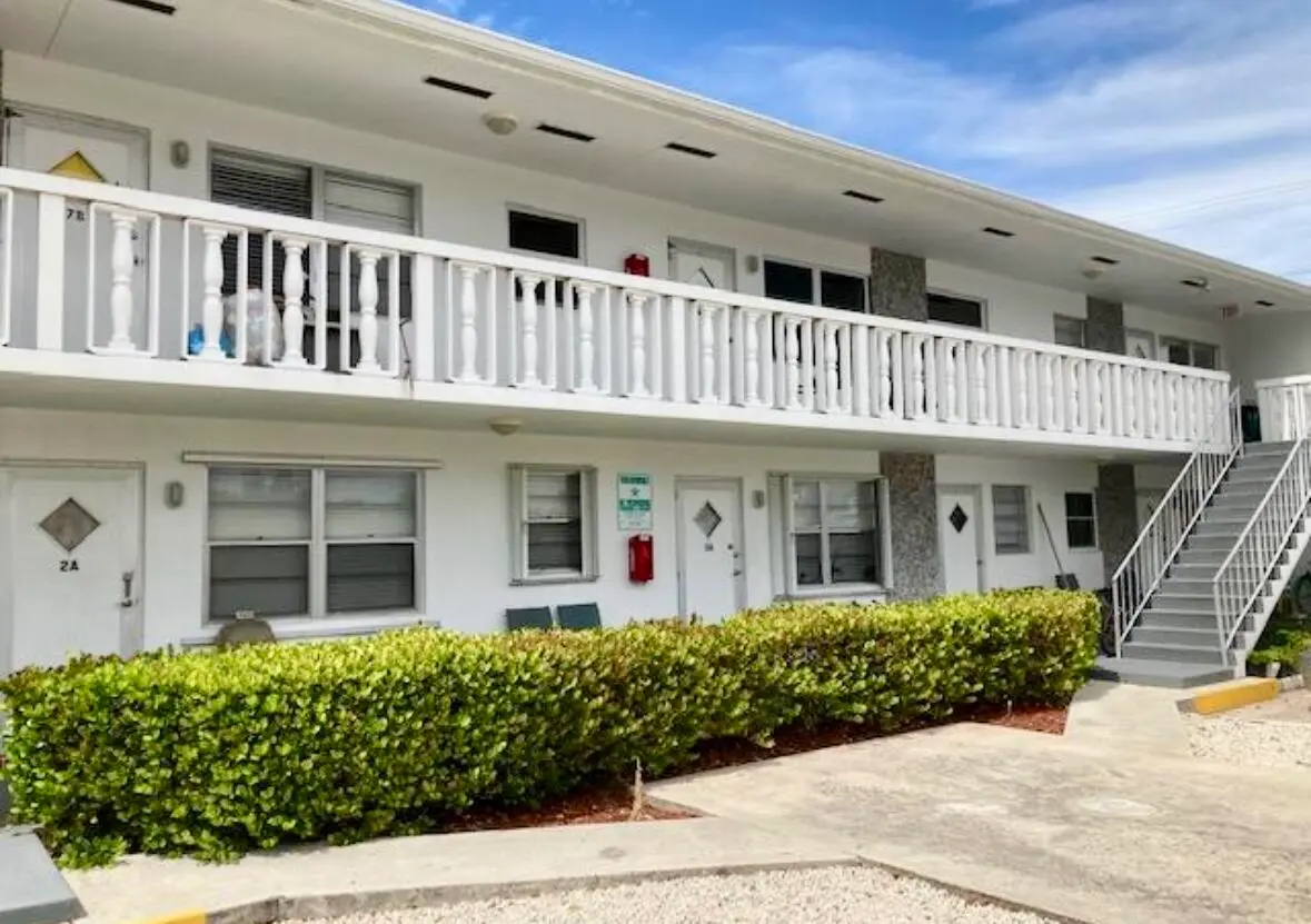 IMG_5370 at 602 N H Street 1A, Lake Worth Beach