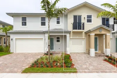 6954 PINES Circle 51, Coconut Creek – Townhouse for sale