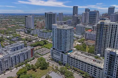 315 NE 3rd Avenue 1201, Fort Lauderdale – Condominium for sale