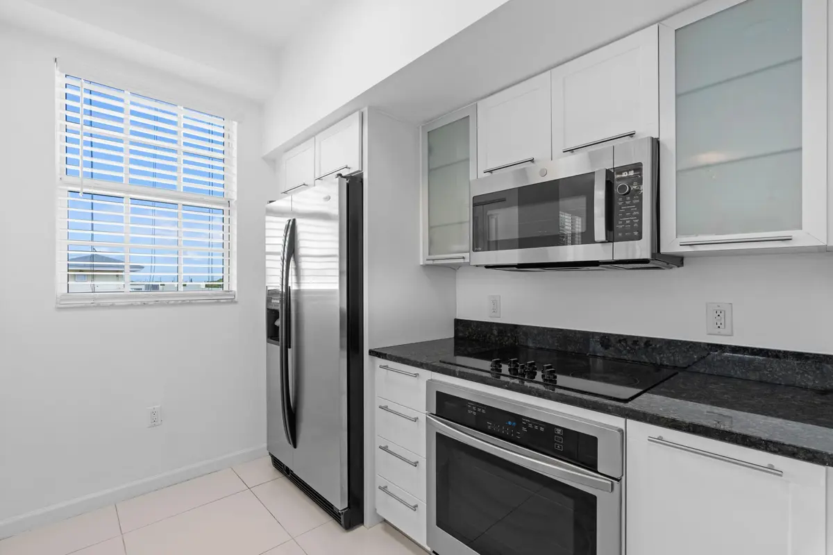 Kitchen at 235 NE 1ST Street 505, Delray Beach