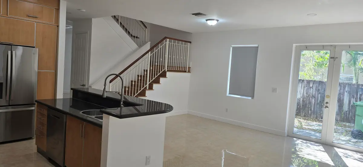 635 NE 11th Avenue, Fort Lauderdale, FL – photo 7