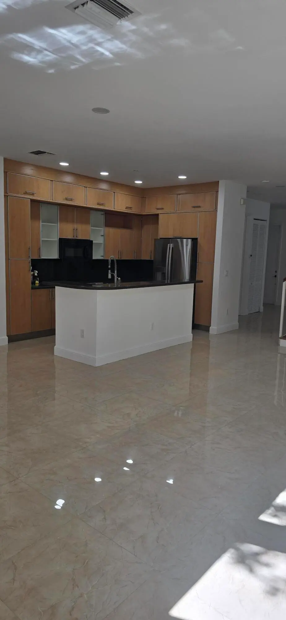 635 NE 11th Avenue, Fort Lauderdale, FL – photo 8