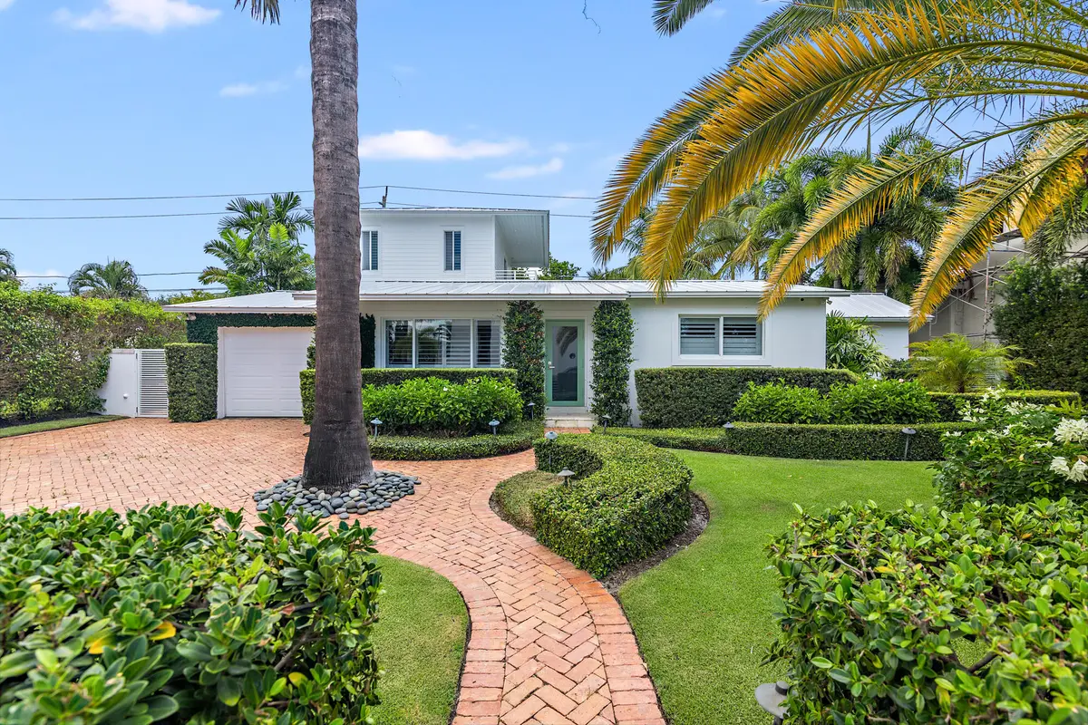 low-8 at 203 Arlington Road, West Palm Beach