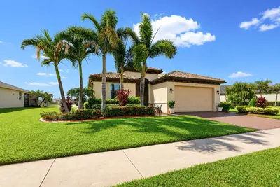 11320 SW Lake Park Drive, Port St. Lucie – Single Family Residence for sale
