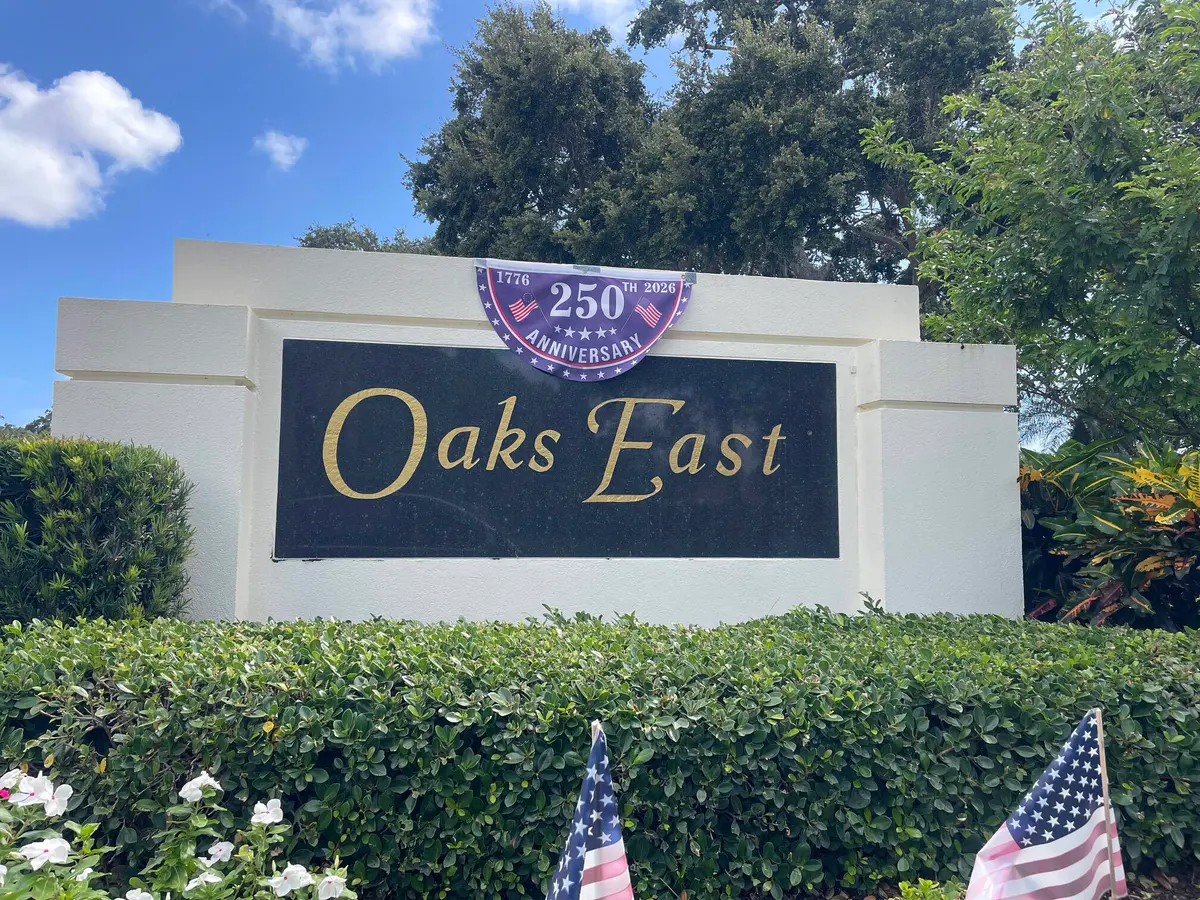 oaks east at 309 KELSEY PARK Circle, Palm Beach Gardens