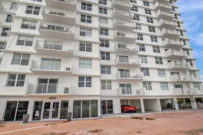 4511 S Ocean Boulevard 401, Highland Beach – Condominium for sale