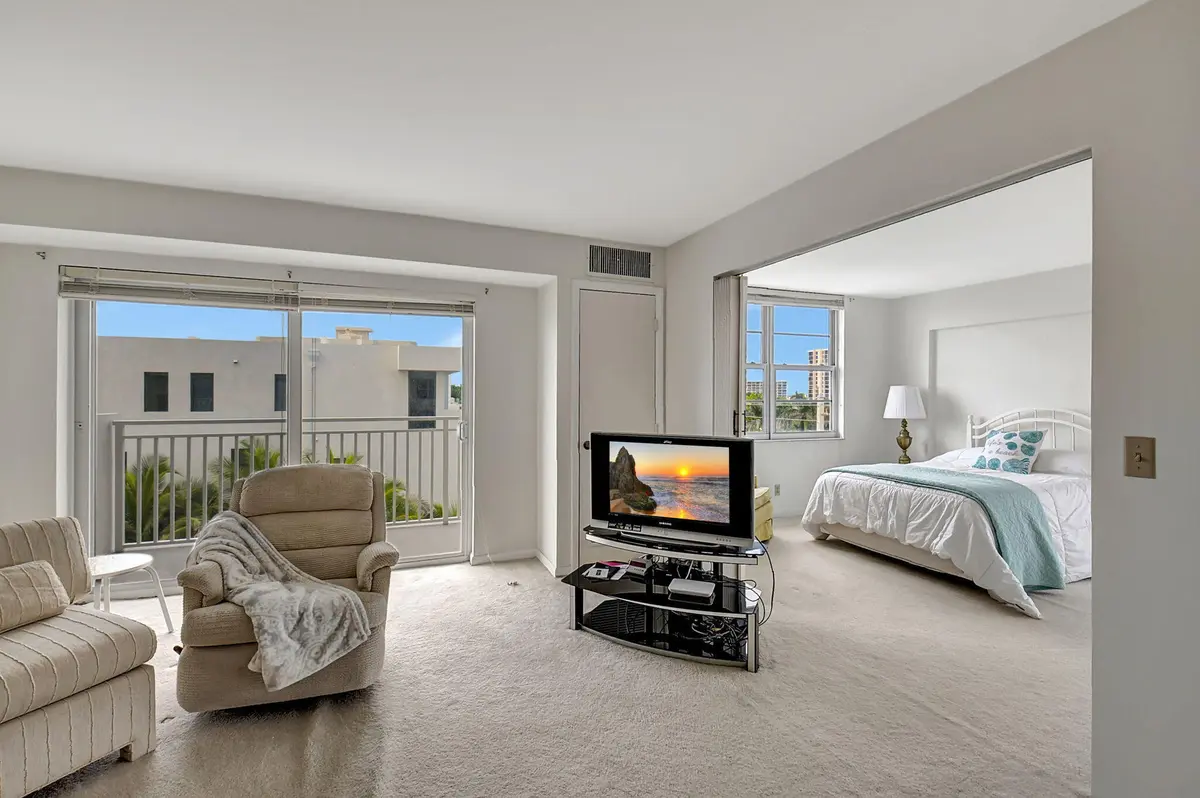 10-web-or-mls-DSC_5967 at 4511 S Ocean Boulevard 401, Highland Beach