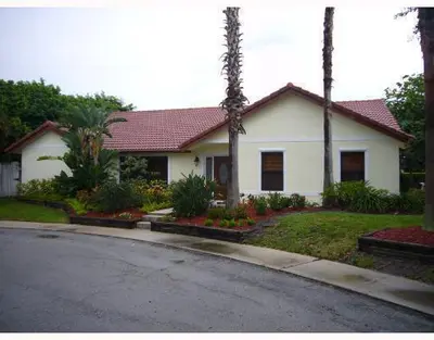 199 SW 15th Court, Boca Raton – Single Family Residence for rent