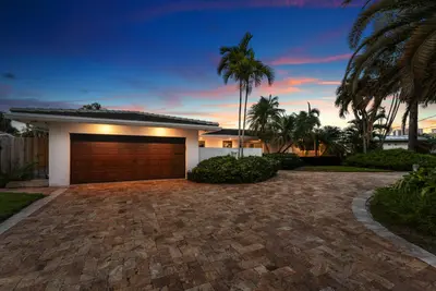 2813 NE 29TH Street, Fort Lauderdale – Single Family Residence for rent