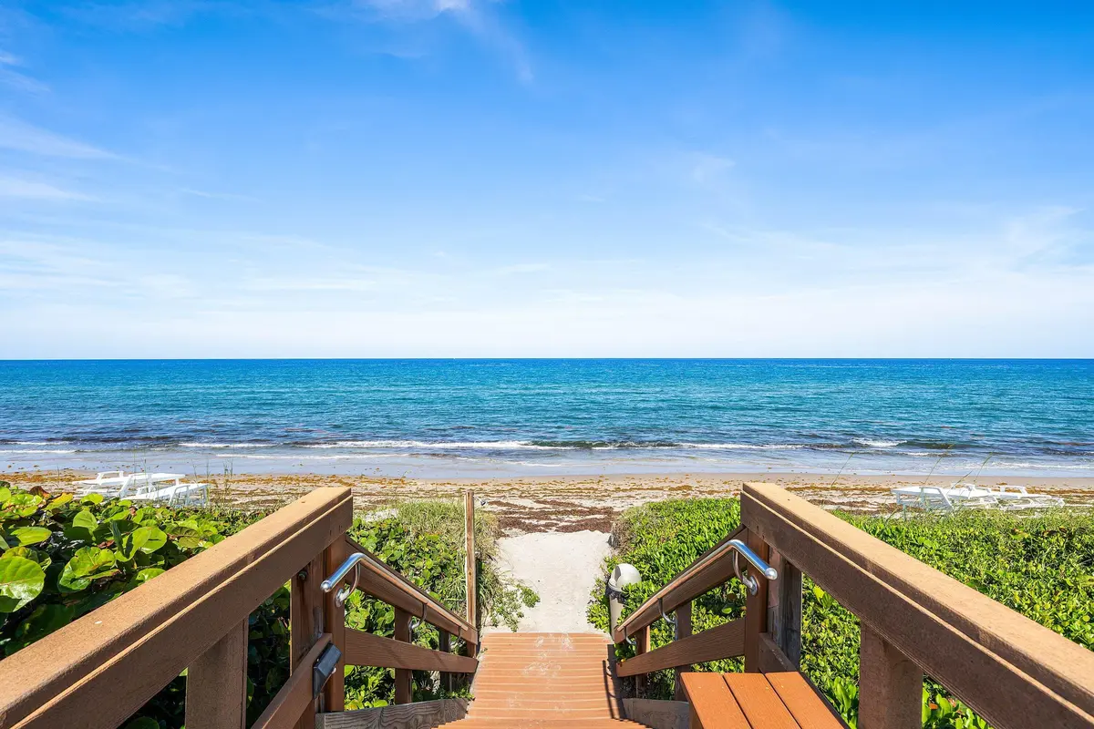 033-3440SouthOceanBoulevard-304S-PalmBea at 3440 S Ocean Boulevard 304, Palm Beach