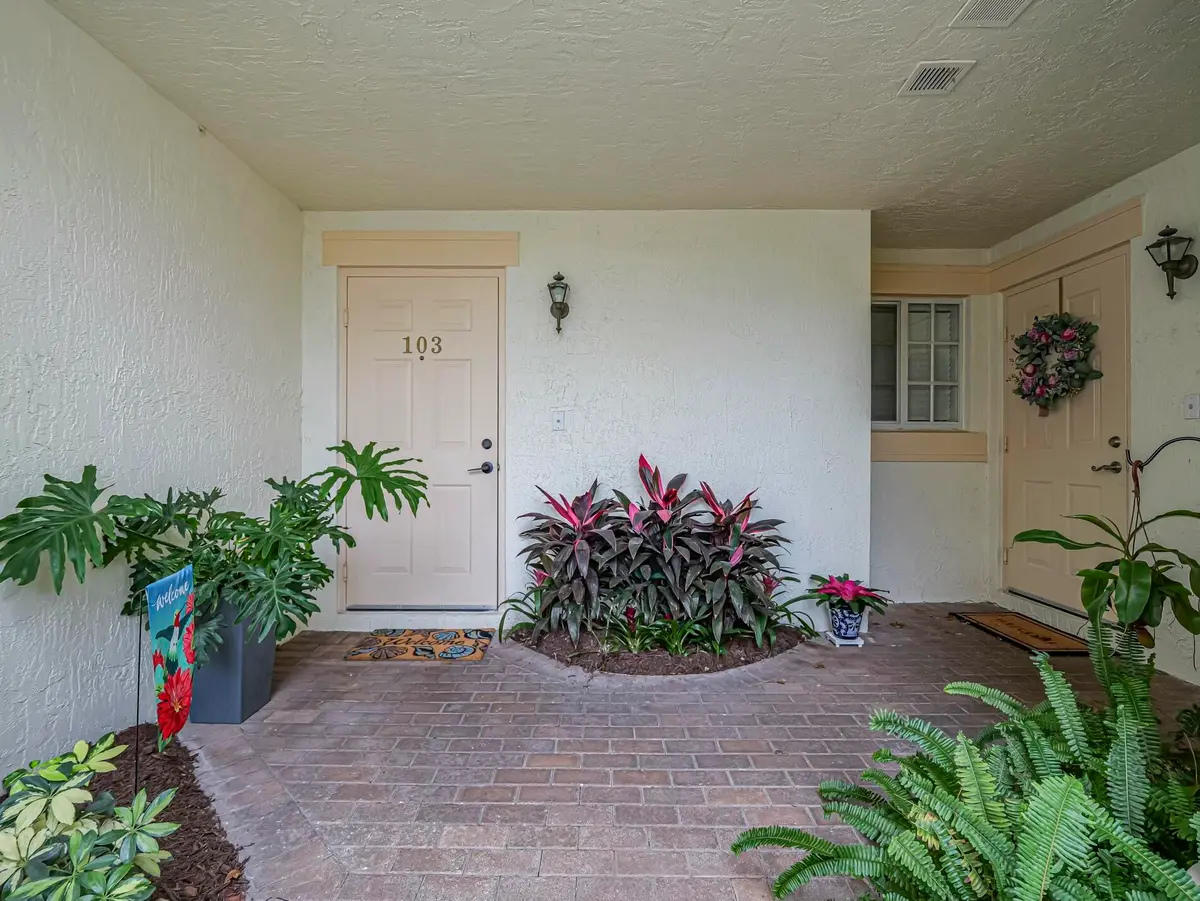 tempImageEvOQDk at 536 7TH Square 103, Vero Beach