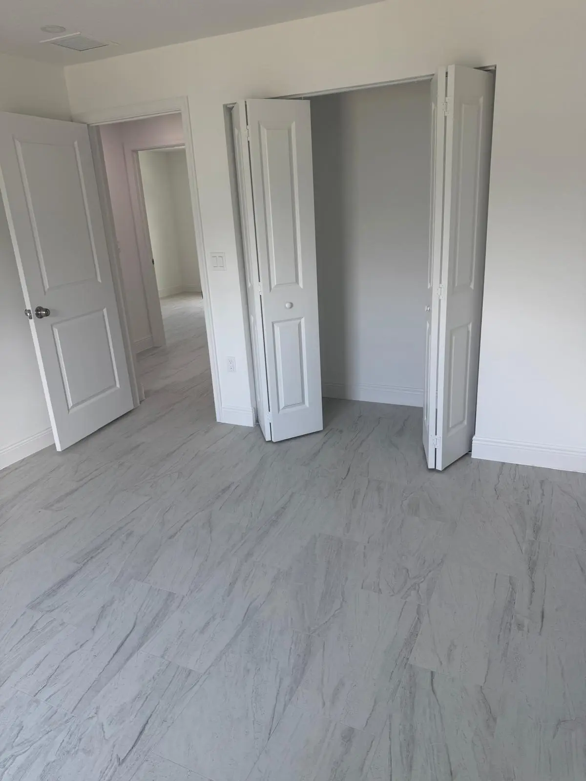 06a83ca2-2dd9-4ab9-bea7-f8b0c3ba8c83 at 4880 Alberta Avenue B, West Palm Beach