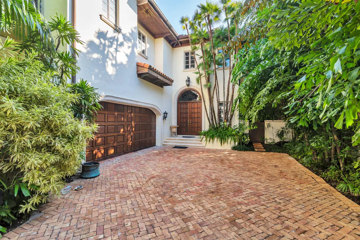 low-3 at 446 Brazilian Avenue, Palm Beach