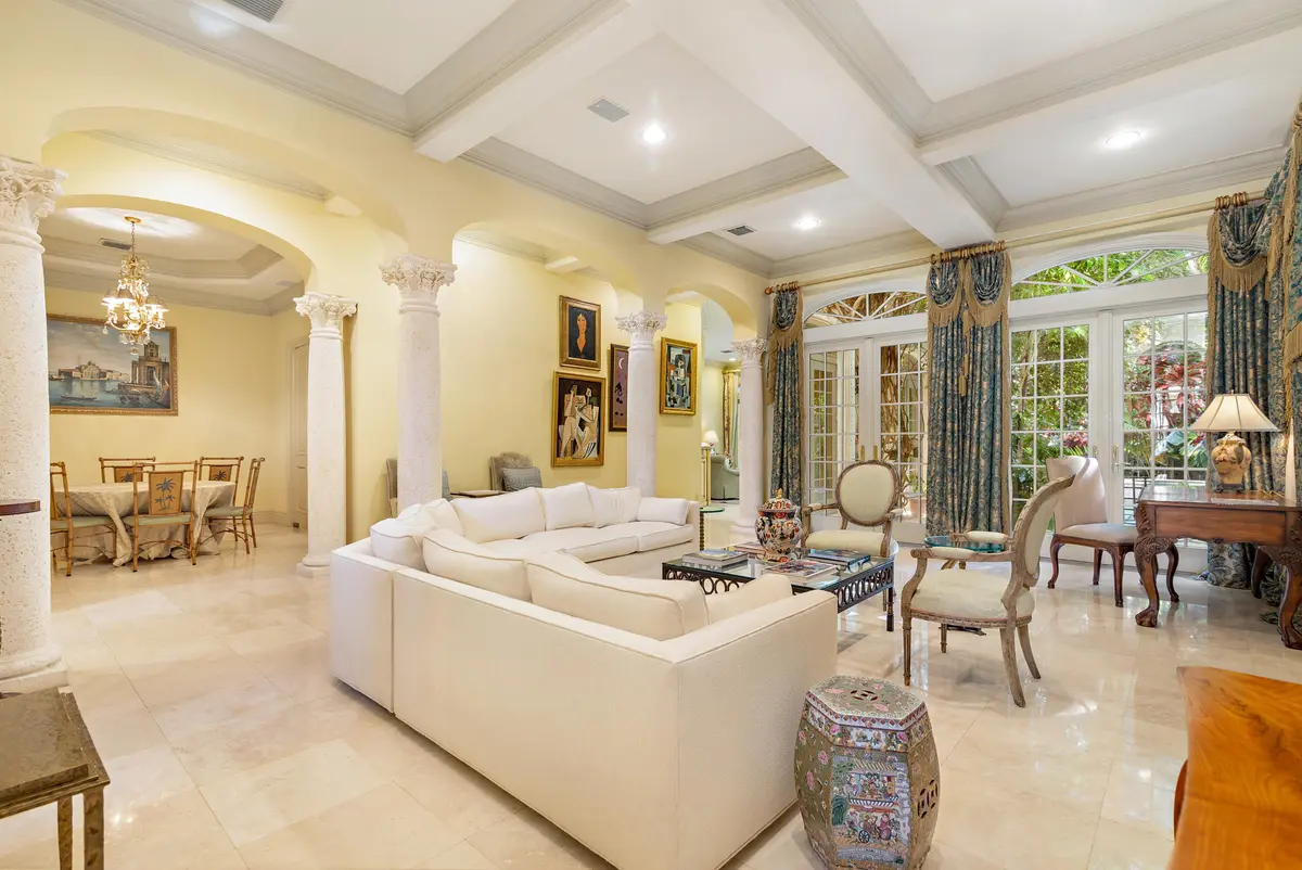 high-7 at 446 Brazilian Avenue, Palm Beach