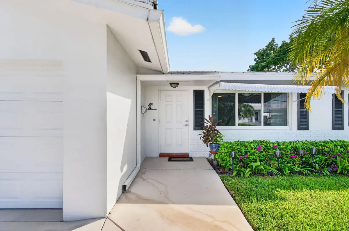 6-web-or-mls-DSC_9380 at 2377 SW 8TH Avenue, Boynton Beach
