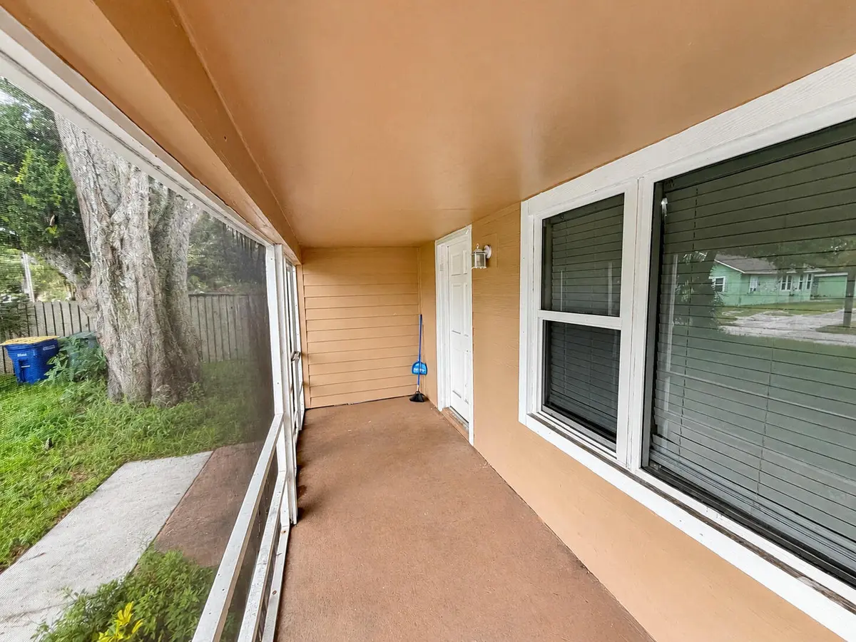 MLS_Enhanced_19_Screened_Porch at 1204 Easter Avenue, Fort Pierce