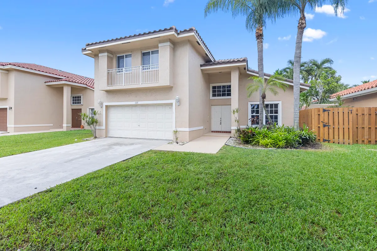 R6II7061 at 245 Via Milan Terrace, Davie