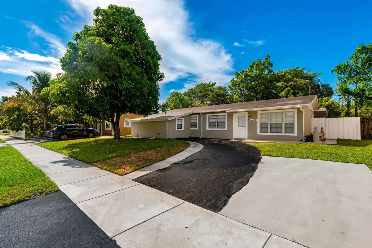 0-1 at 6720 SW 17TH Street, North Lauderdale