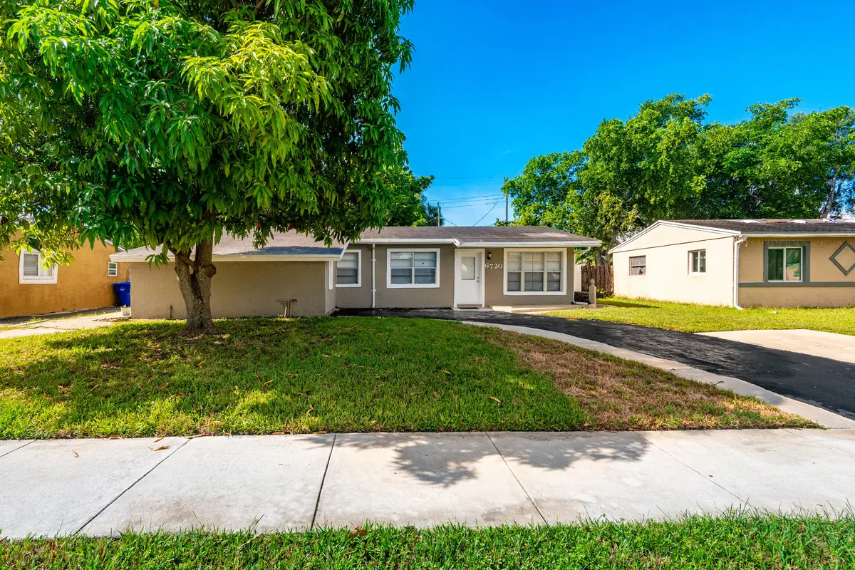 0-2 at 6720 SW 17TH Street, North Lauderdale