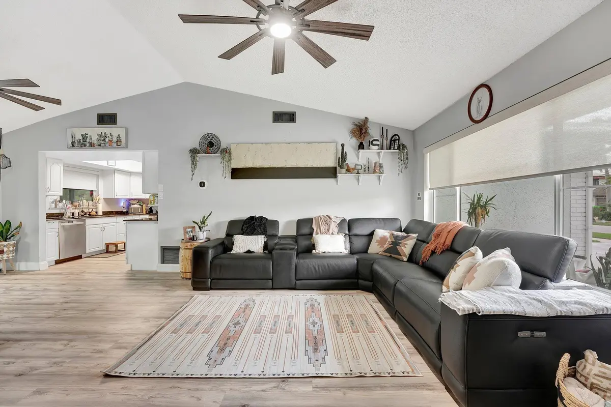Living room at 4770 NW 113th Avenue, Sunrise