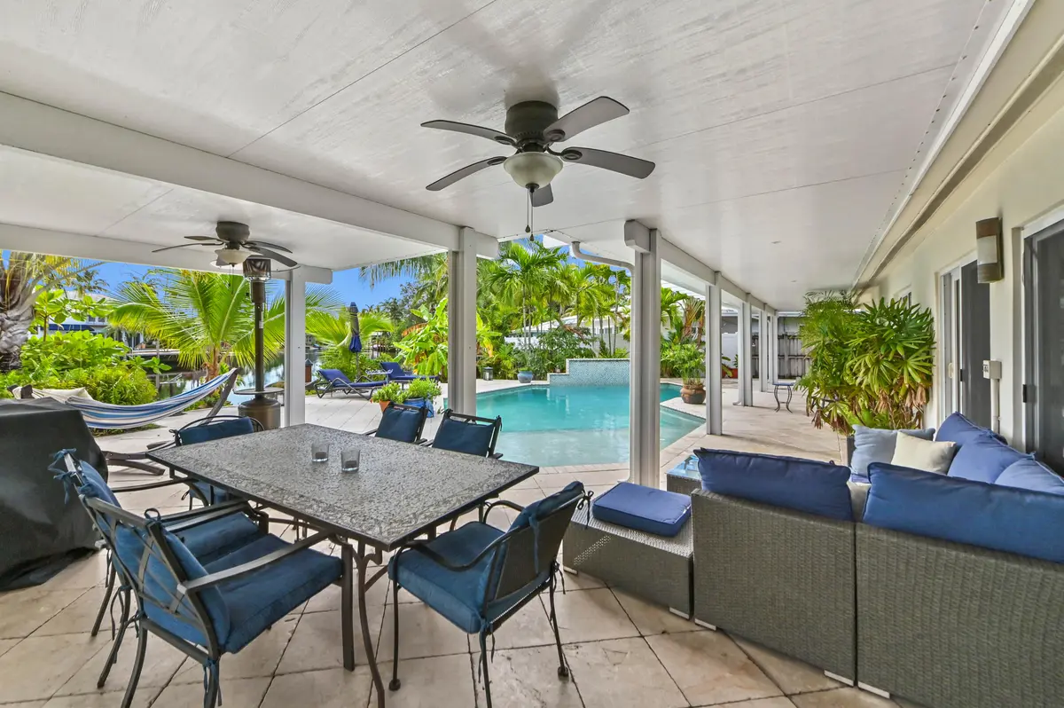 31 patio 01 at 1513 NE 28th Drive, Wilton Manors
