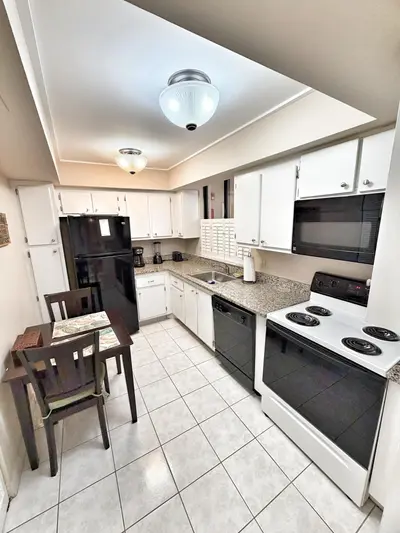 3452 NE Causeway Boulevard 102, Hutchinson Island – Condominium for sale
