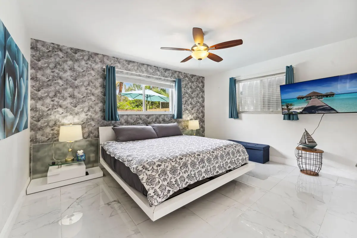 28-web-or-mls-DSC01320 at 1243 GARFIELD Street, Hollywood