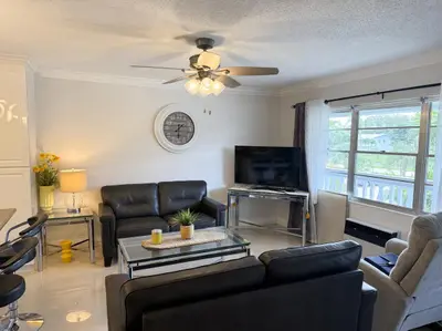 37 OAKRIDGE C 37, Deerfield Beach – Condominium for sale