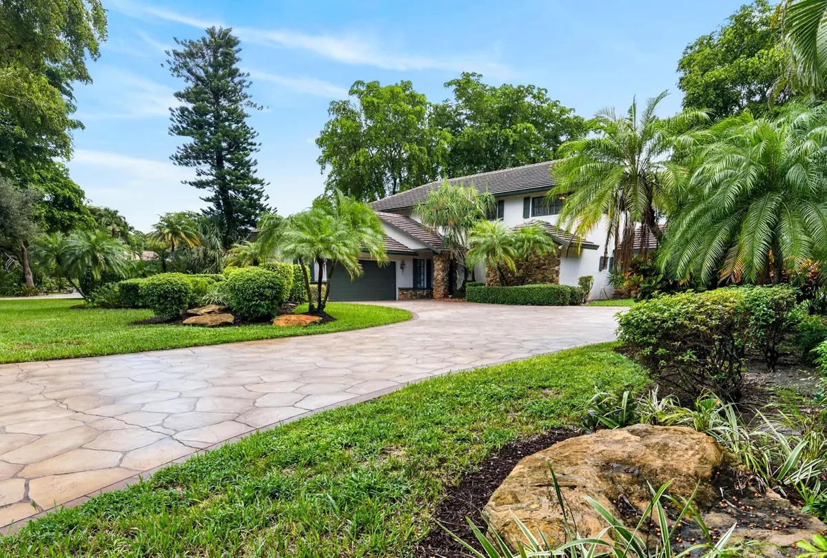 005-003-Front Yard-4000x2699 at 7100 E Cypresshead Drive, Parkland