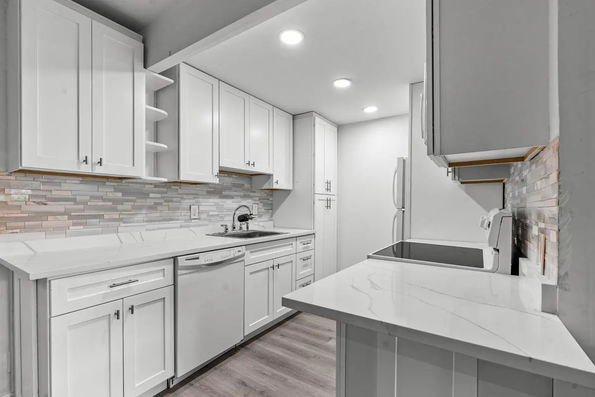 20241204052957341134000000-o (2) at 1038 Cambridge B, Deerfield Beach