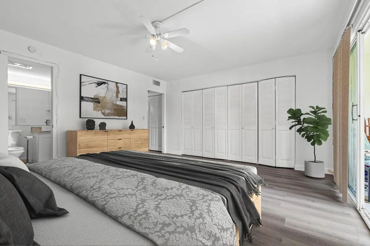 20241204052957342757000000-o at 1038 Cambridge B, Deerfield Beach