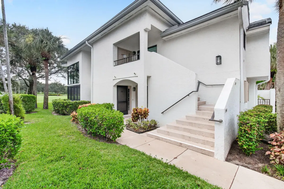 4-web-or-mls-DSC_1696 at 15339 Strathearn Drive 10603, Delray Beach