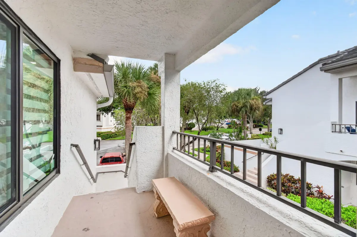 10-web-or-mls-DSC_1767 at 15339 Strathearn Drive 10603, Delray Beach