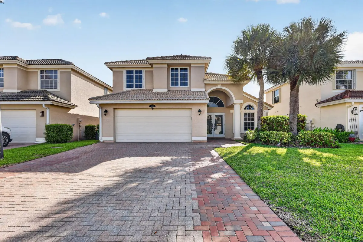 Front of Structure at 1021 SE WESTMINSTER Place, Stuart