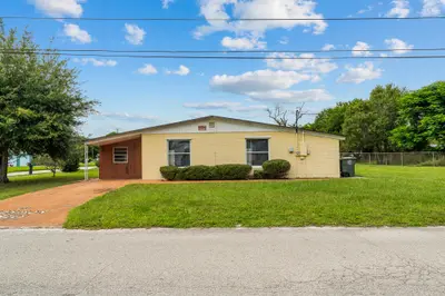 2102 AVENUE P, Fort Pierce – sold