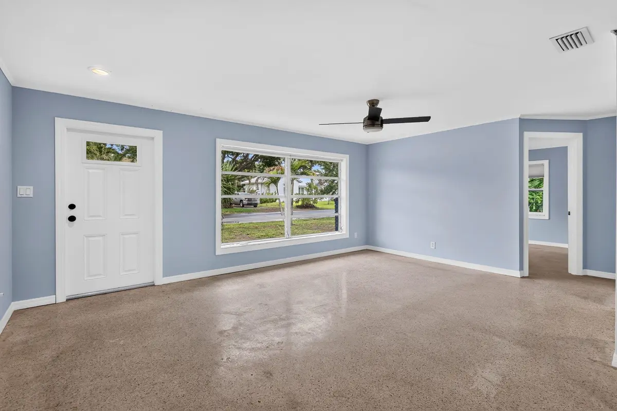 9-web-or-mls-5P1A2585 at 820 E 13TH Street, Stuart