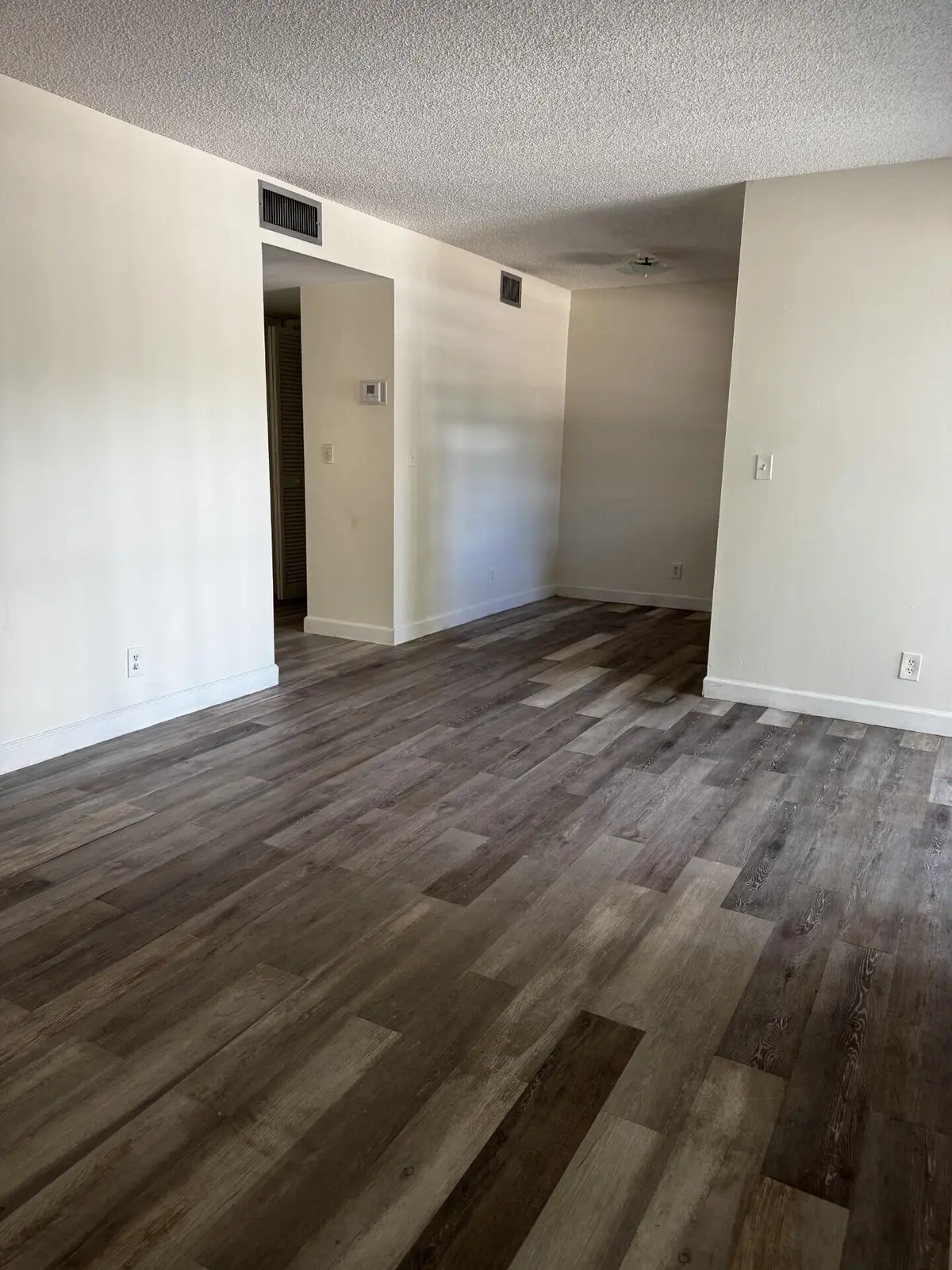 5d9eb0c2-18f7-4136-a31c-253259fdc758 at 117 N E Street, Lake Worth Beach